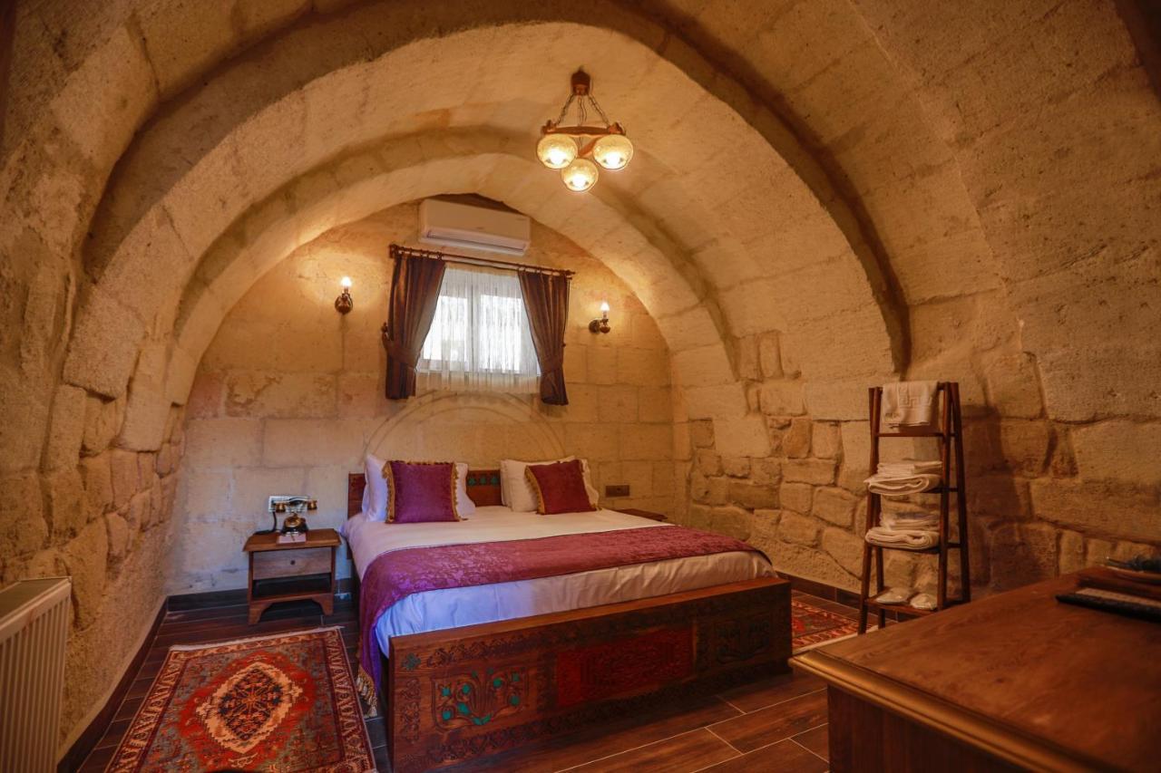 Hotel Ada Cave *