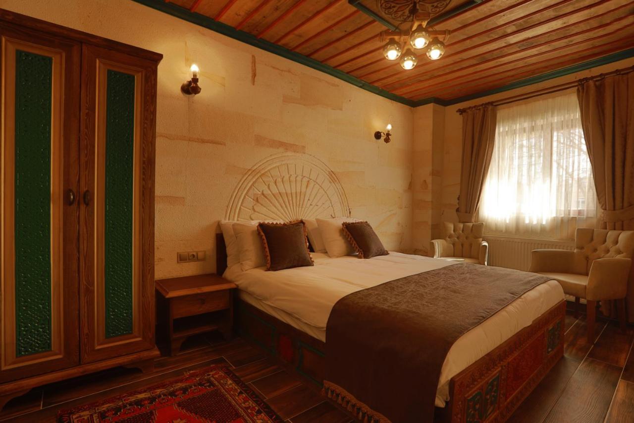 Hotel Ada Cave