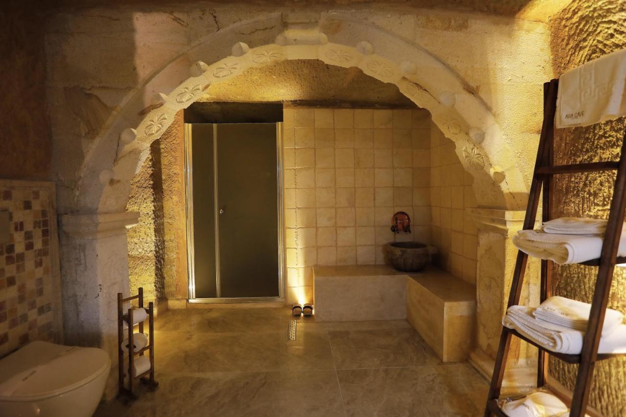 Hotel Ada Cave